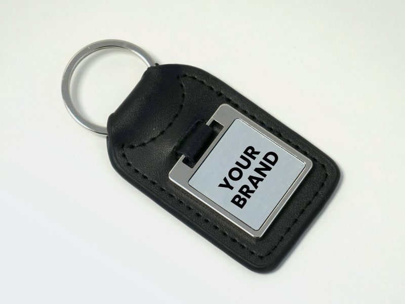 Leather keyring with branded metal plate